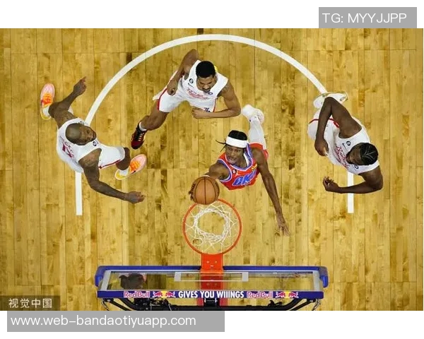 超强得分手本赛季总得分突破500分的球员亚历山大与马克西的精彩表现分析 超强得分手本赛季总得分突破500分的球员亚历山大与马克西的精彩表现分析