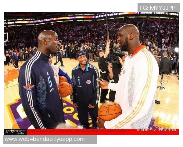 加内特赞文班亚马独特天赋称其为KD与奥尼尔的完美结合体