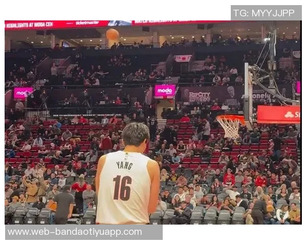 开拓者遭遇魔术绝杀解说直言球队缺乏战术应考虑更换教练