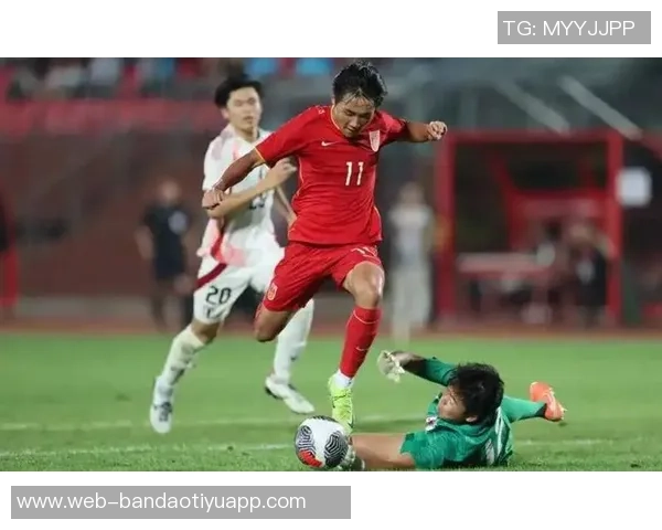 禁区内明显犯规帅惟浩遭无视球员集体抗议引发争议